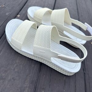 Reef Women's Tan Sandals